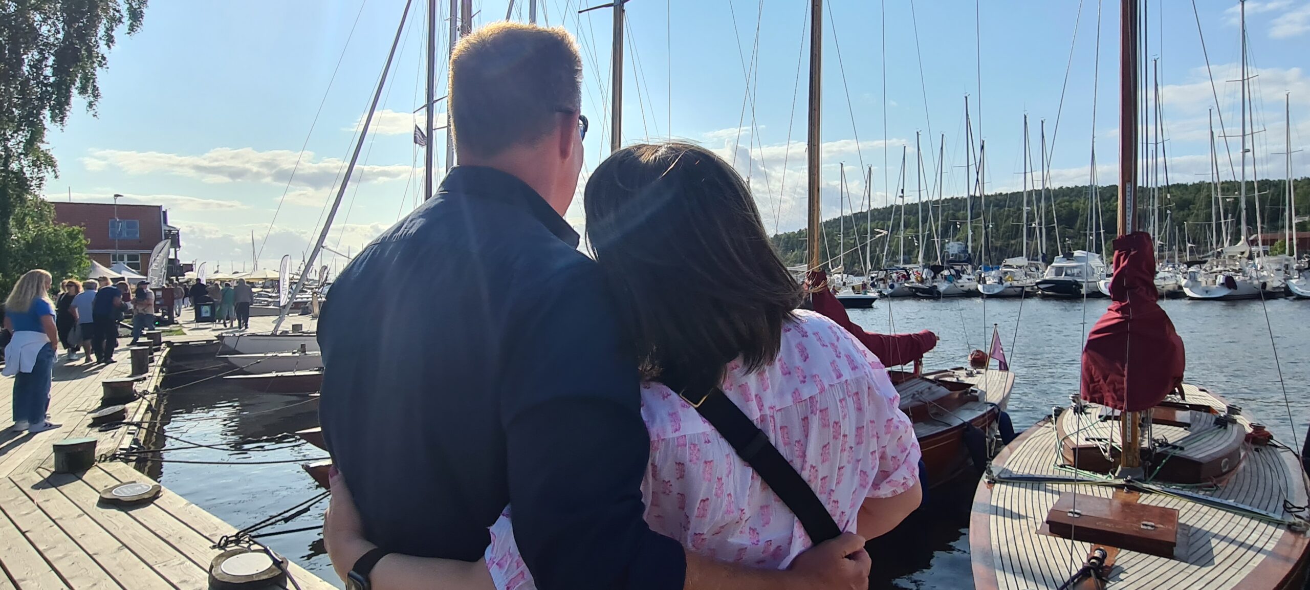 Dating – relasjon: Kjærlighet ved første blikk – eksisterer det? Eller forelsker du deg langsomt..